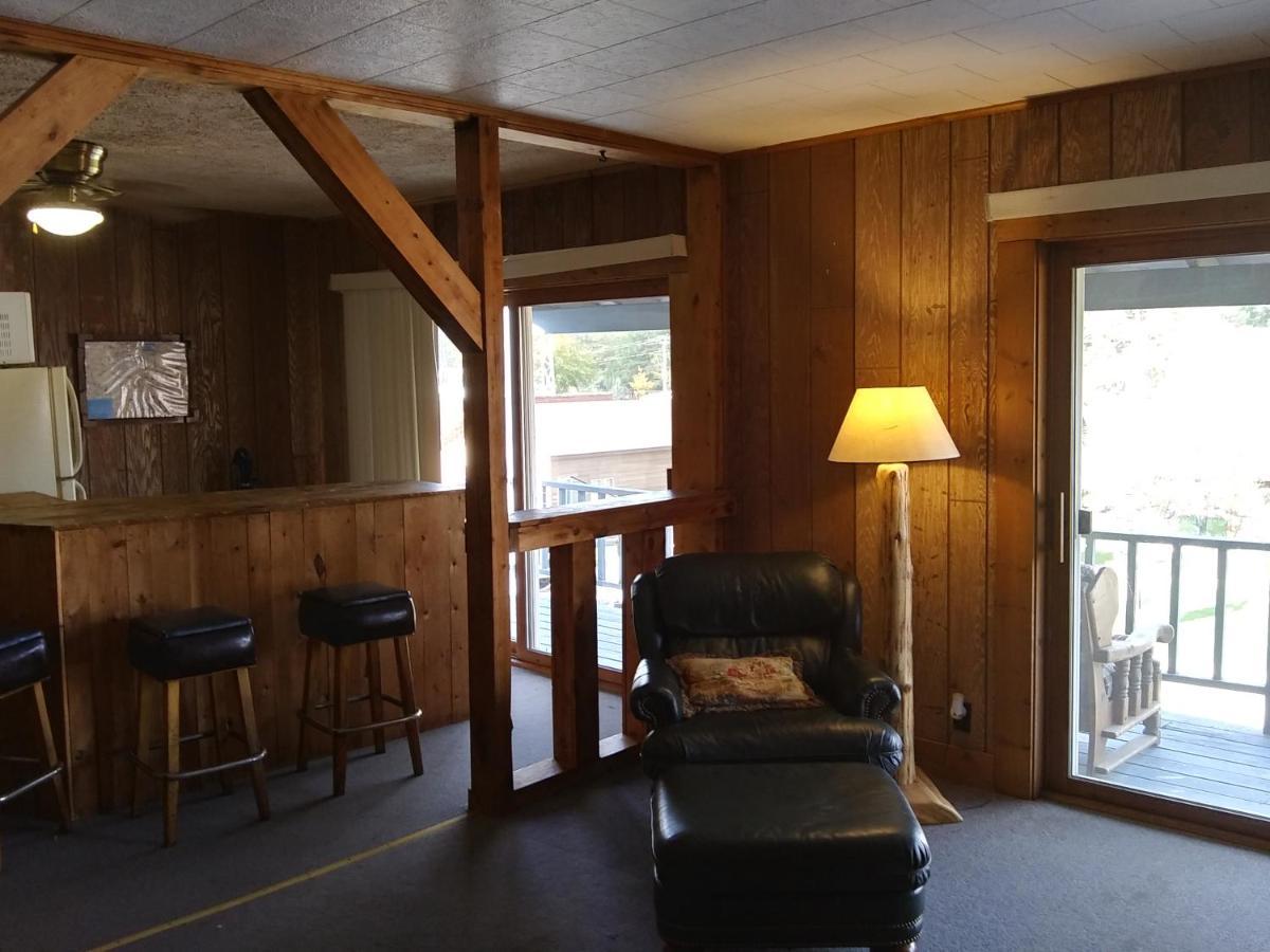 Muskie Inn Mercer Exterior photo